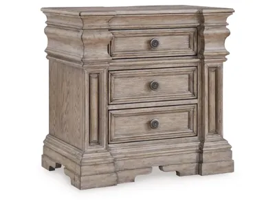 Signature Design by Ashley Blairhurst Queen Panel Bed, Dresser, Mirror and 2 Nightstands - B916B10