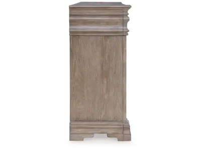 Signature Design by Ashley Blairhurst King Panel Bed, Dresser, Chest and 2  Nightstands - B916B11