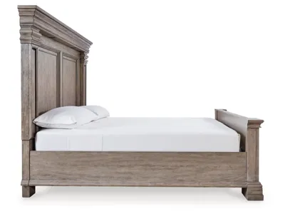 Signature Design by Ashley Blairhurst King Panel Bed, Dresser, Chest and 2  Nightstands - B916B11