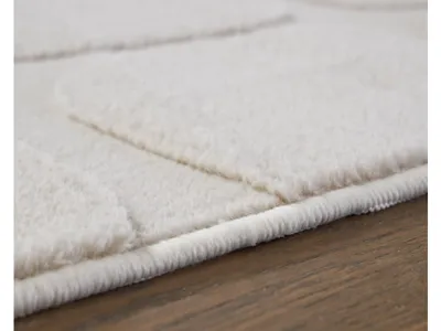 Malvinsboro Washable 5' x 7' Area Rug - R407442