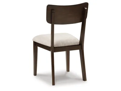 Mallenette 3PC Triangle Dining Set - PCD607D1