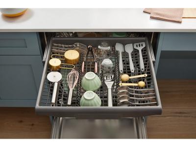 Whirlpool 47 dBA Flush to Cabinet Dishwasher with 3rd Rack - WDTF5024SZ
