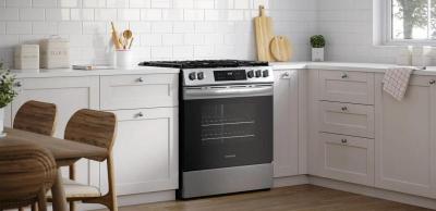 30" Frigidaire Front Control Gas Range with Air Fry - FCFG3082BS