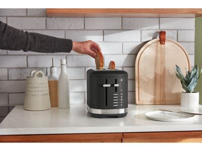 KitchenAid 2 Slice Toaster in Black Matte - KMT2109BM