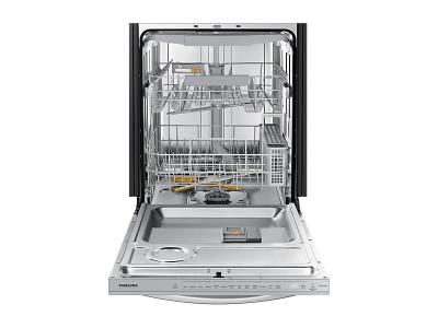 24" Samsung 44 dBA Smart Dishwasher with Stormwash+ - DW80B6061US/AA