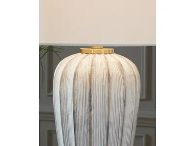 Signature Design by Ashley Lanwell Table Lamp - L235894