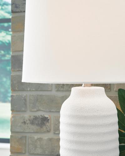 Signature Design by Ashley Vauville Table Lamp (Set of 2) - L243674