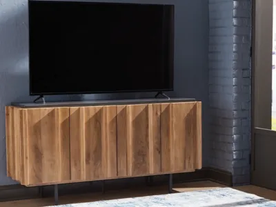 Signature Design by Ashley Quintavious Accent Cabinet - A4000685