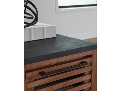 Signature Design by Ashley Kallari Chairside End Table - T737-7