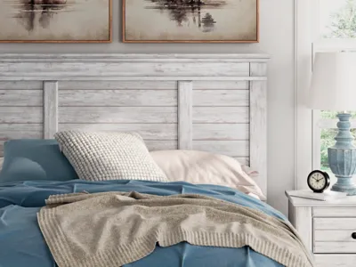 Signature Design by Ashley Makidern Queen Panel Bed - PCB1171B2