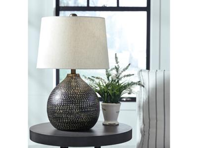 Signature by Ashley Metal Table Lamp (1/CN)/Maire L207294