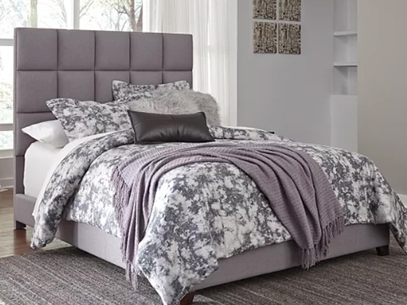 Signature Design by Ashley Dolante Queen Upholstered Bed B130-381 Gray