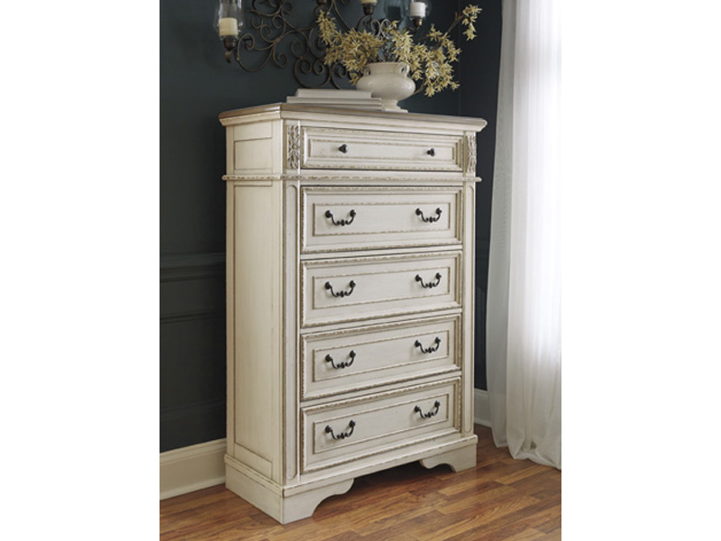 Signature Design by Ashley Realyn Five Drawer Chest B743-46 Two-tone