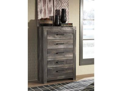 Signature by Ashley Five Drawer Chest/Wynnlow/Gray B440-46
