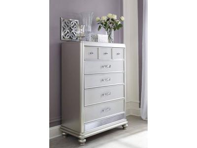 Signature by Ashley Five Drawer Chest/Coralayne B650-46
