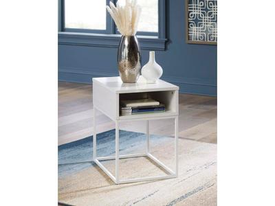Signature by Ashley Rectangular End Table/Deznee T162-3