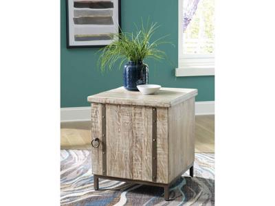 Signature by Ashley Accent Cabinet/Laddford A4000506